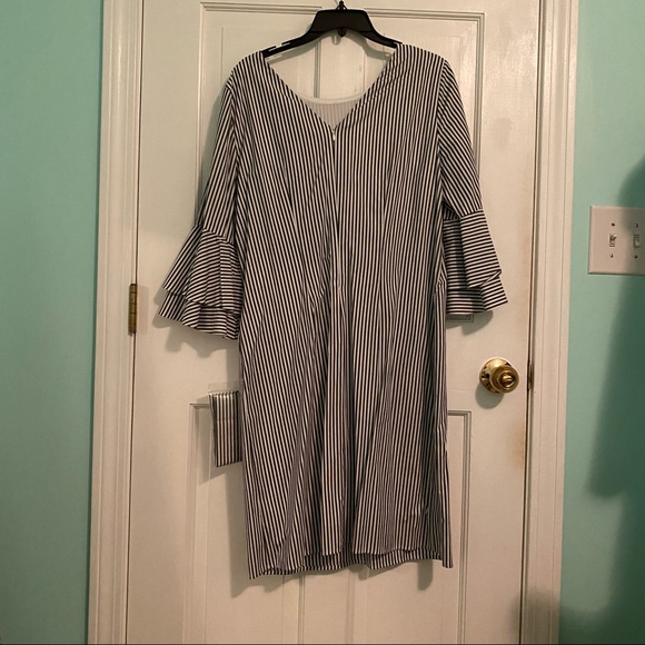 Grey and white striped button up dress with tie - Picture 8 of 10